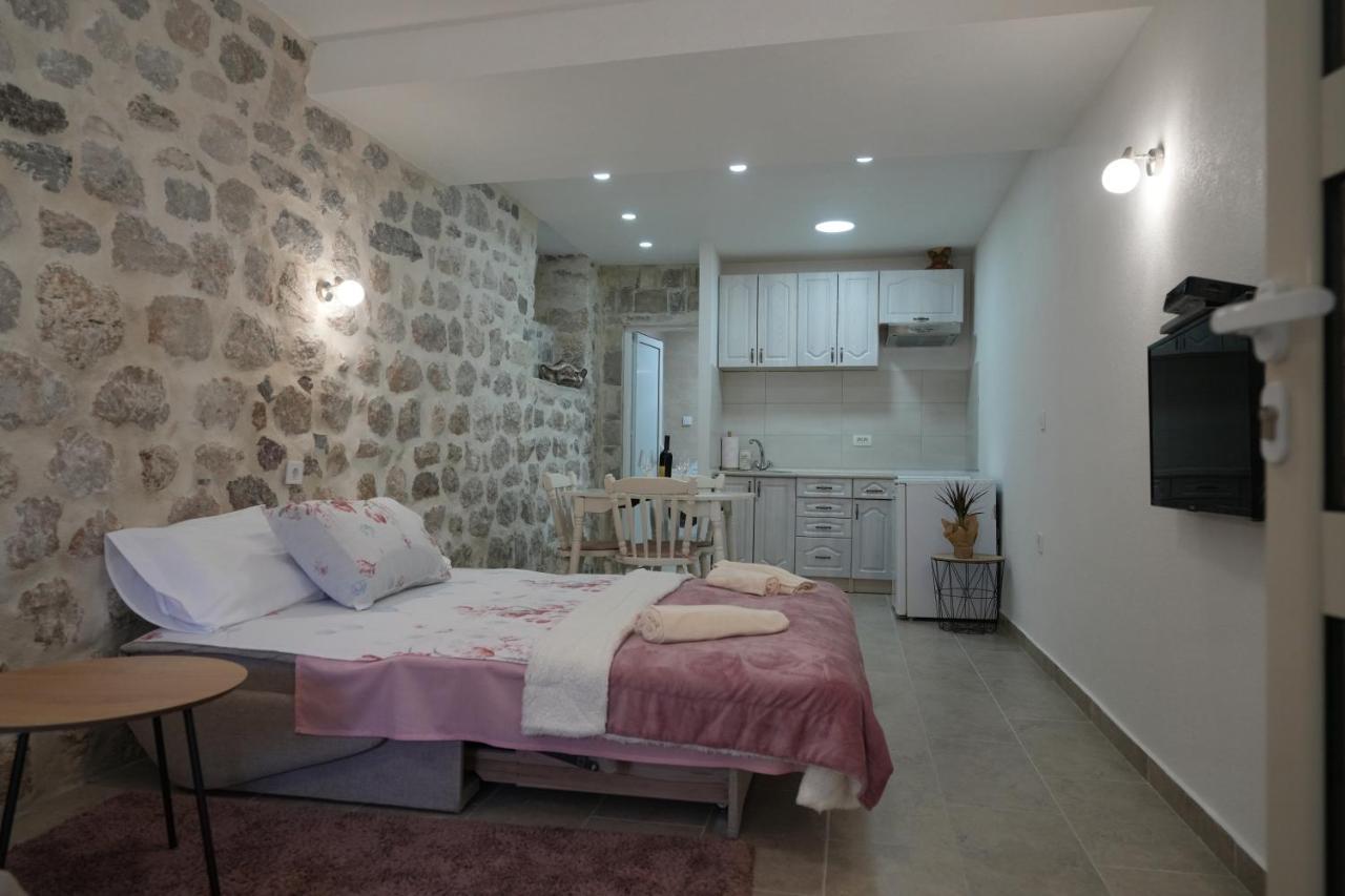 Apartments Visit Пераст Екстериор снимка