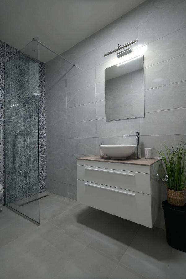 Apartments Visit Пераст Екстериор снимка