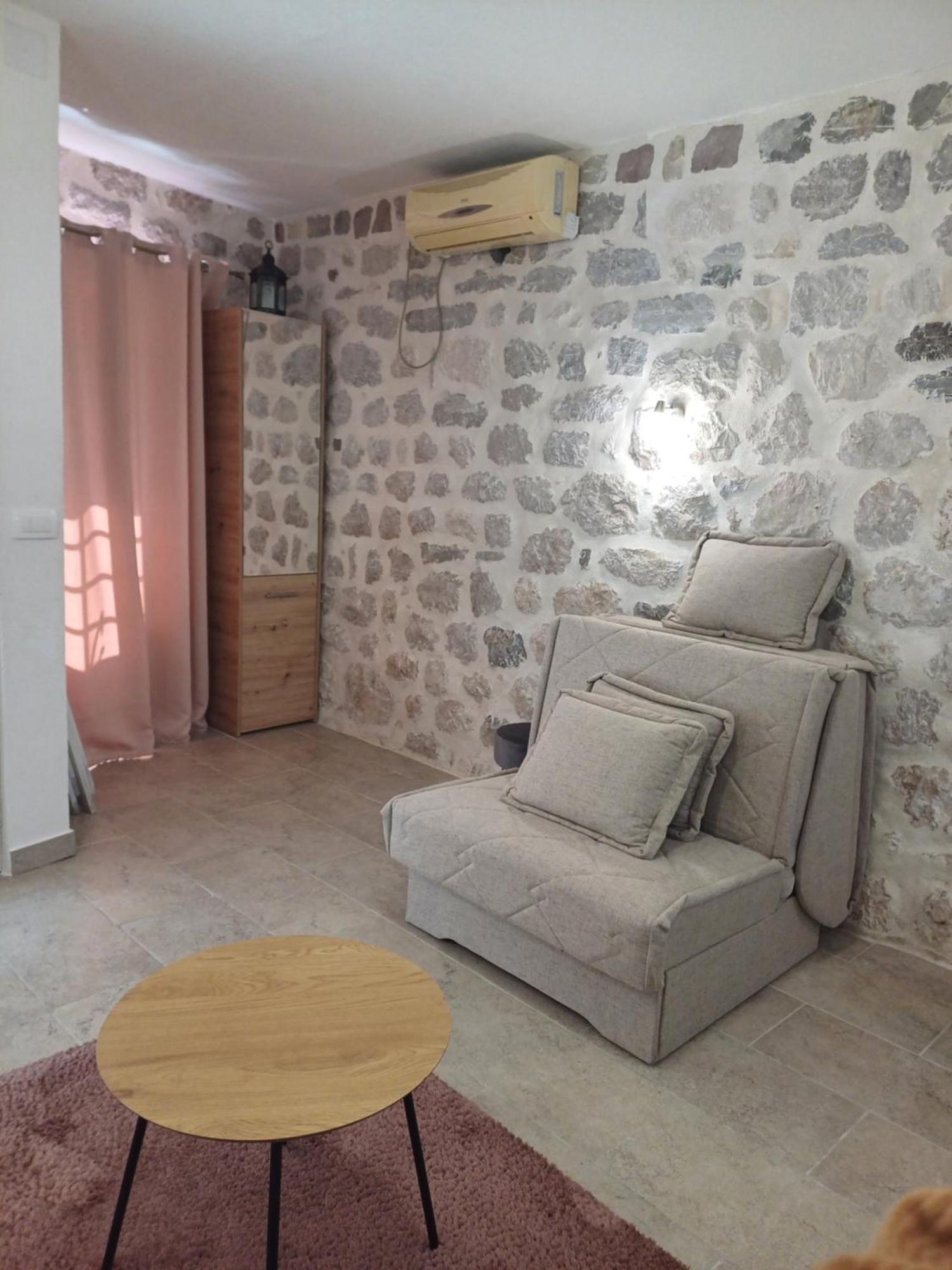 Apartments Visit Пераст Екстериор снимка